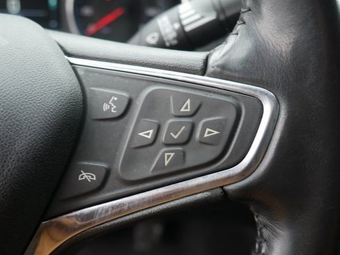 Used 2018 Chevrolet Malibu LT image 16