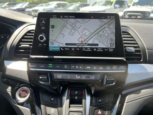 Used 2025 Honda Odyssey Touring image 20