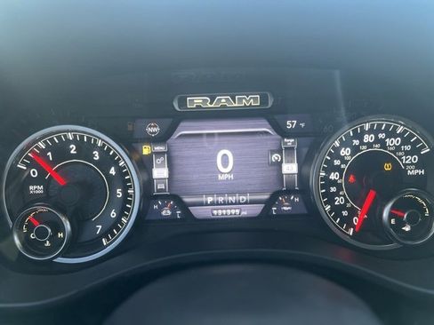 Used 2019 RAM 1500 Laramie image 15