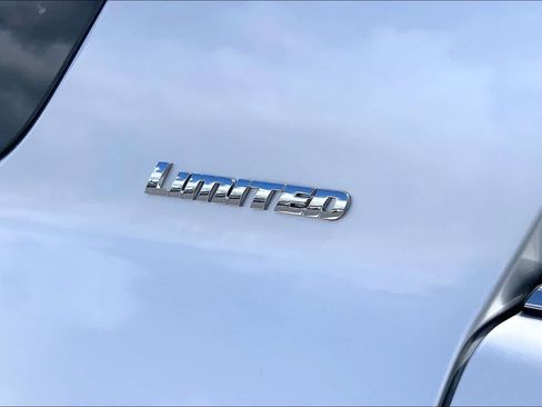 Used 2023 Toyota 4Runner Limited RWD image 7