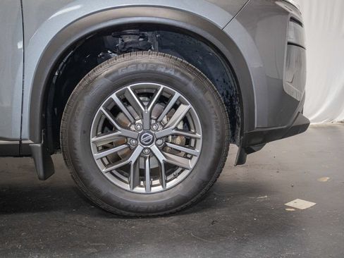 Used 2021 Nissan Rogue S AWD/4WD image 7