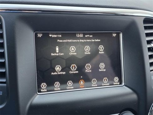 Used 2019 Jeep Grand Cherokee Laredo image 15