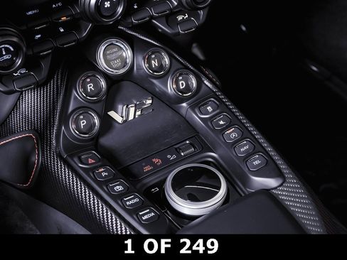 Used 2023 Aston Martin V12 Vantage Roadster image 32
