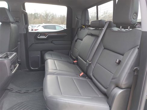 Used 2024 Chevrolet Silverado 1500 LT Trail Boss w/ Convenience Package II image 13