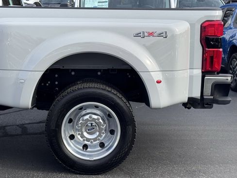 Used 2025 Ford F450 Lariat image 47