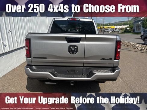 Used 2025 RAM 1500 Big Horn AWD/4WD image 7