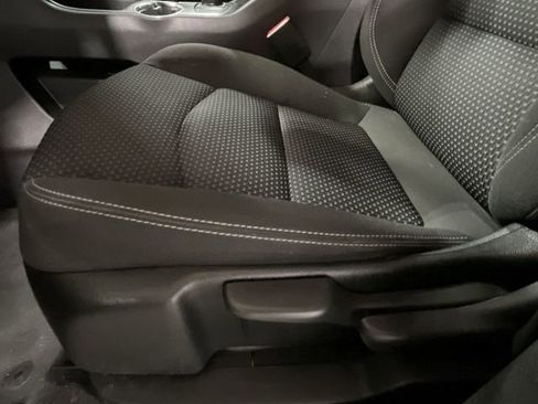 Used 2024 GMC Terrain SLE image 18