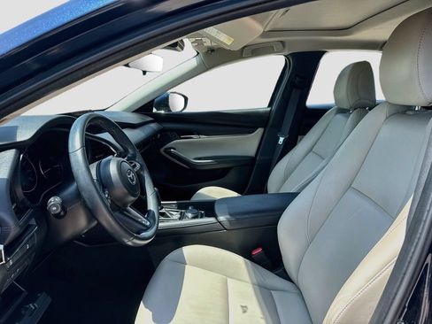 Used 2023 MAZDA MAZDA3 s FWD image 10