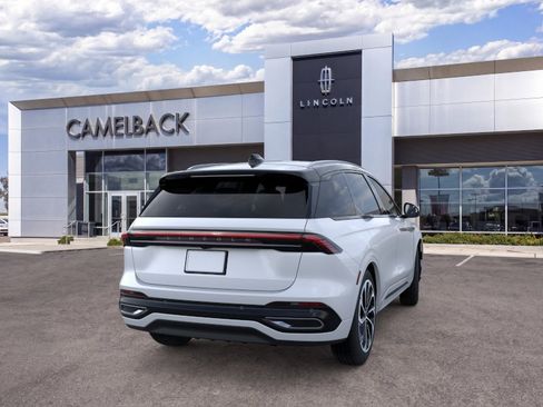 New 2026 Lincoln Nautilus Reserve AWD/4WD image 32