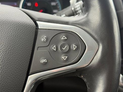 Used 2021 Chevrolet Traverse LT w/ LPO, Blackout Package image 19