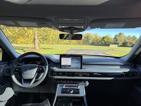 Used 2020 Lincoln Aviator Reserve w/ Equipment Group 202A image 32