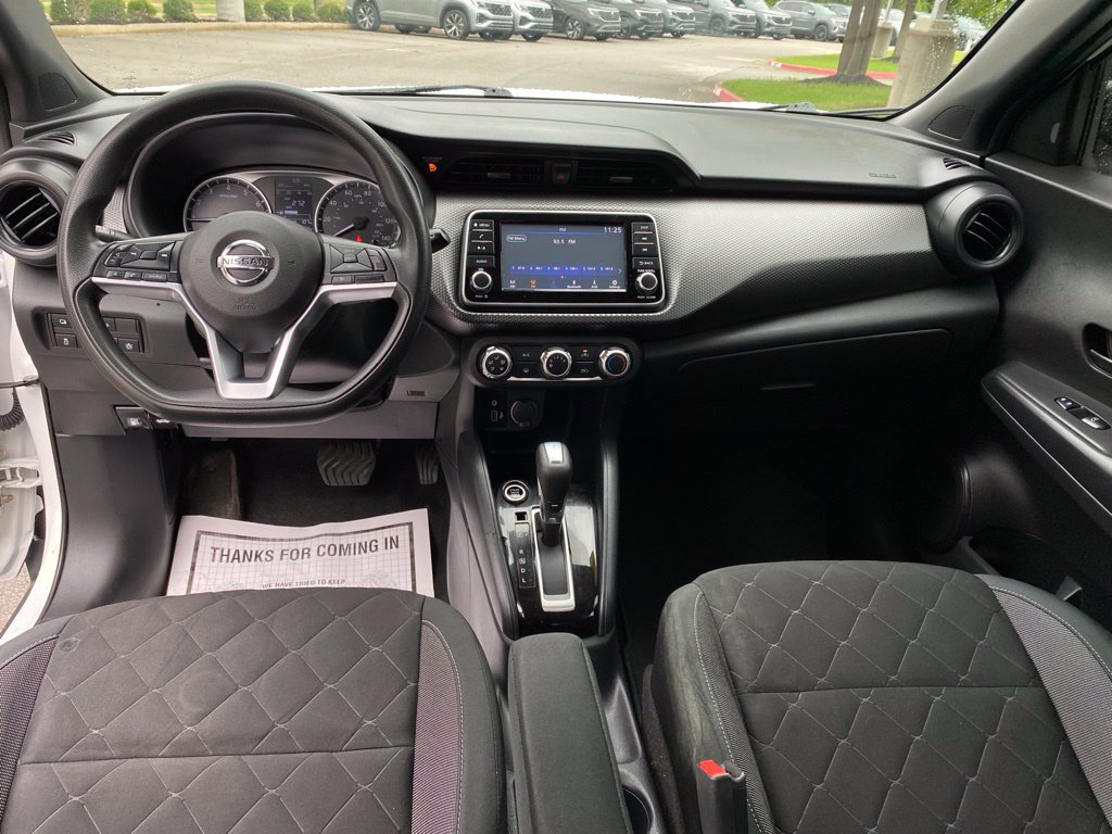 Used 2020 Nissan Kicks S FWD image 30