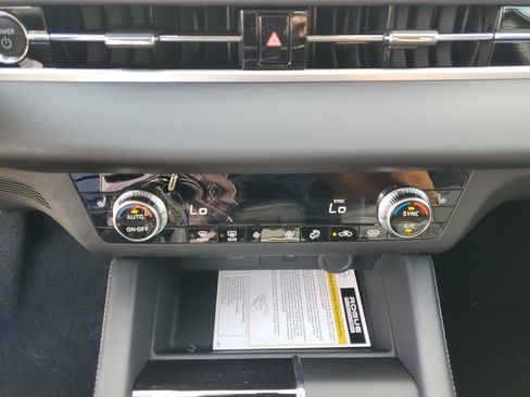 New 2026 Nissan Rogue SL AWD/4WD image 30