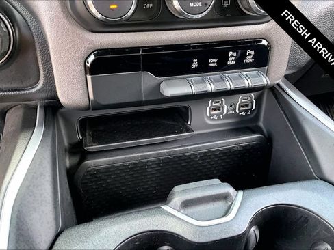 Used 2020 RAM 1500 Big Horn AWD/4WD image 17