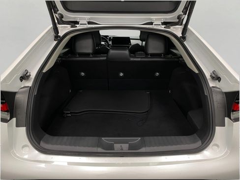 Used 2026 Toyota Prius Limited w/ Limited Premium Package FWD image 6