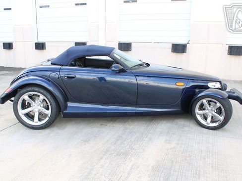 Used 2001 Chrysler Prowler RWD image 4