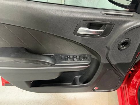 Used 2018 Dodge Charger SXT Plus w/ Beats Audio Group RWD image 11