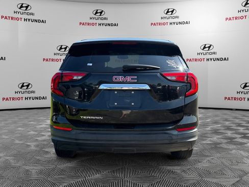 Used 2020 GMC Terrain SLE FWD image 4