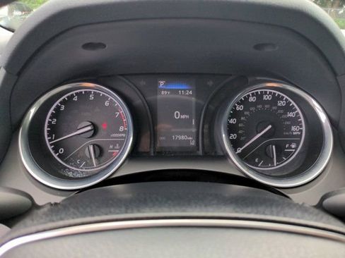 Used 2020 Toyota Camry LE FWD image 24