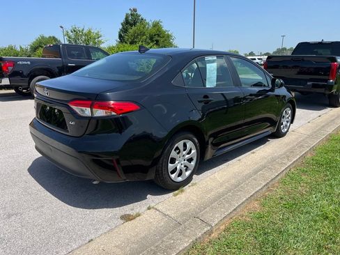Used 2024 Toyota Corolla LE FWD image 3