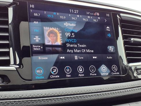 Used 2019 Chrysler Pacifica Limited image 15