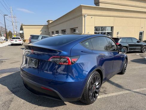 Used 2022 Tesla Model Y Performance image 7