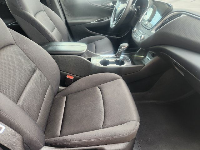 Used 2024 Chevrolet Malibu LT FWD image 13