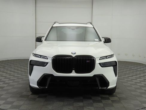New 2026 BMW X7 M60i image 2