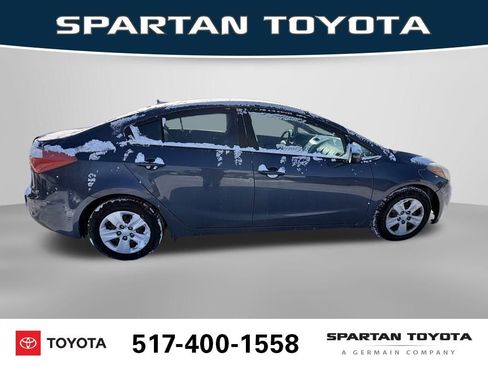 Used 2016 Kia Forte LX image 9