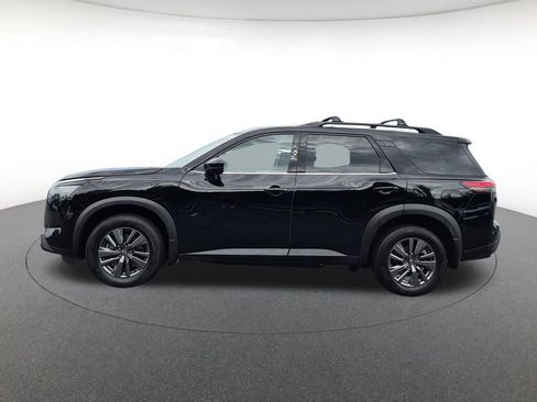 Used 2024 Nissan Pathfinder SV w/ Lighting Package (N92) AWD/4WD image 8