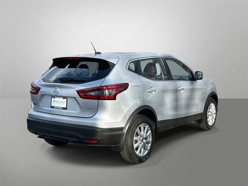 Used 2021 Nissan Rogue Sport S image 22