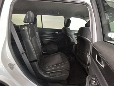 Used 2023 Jeep Grand Cherokee L Laredo w/ Luxury Tech Group I AWD/4WD image 29