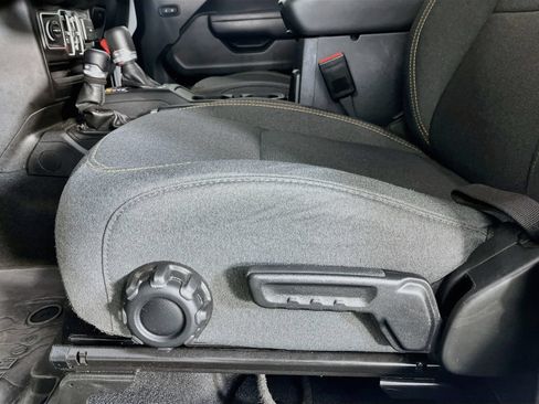 Used 2024 Jeep Wrangler Unlimited Sport AWD/4WD image 26