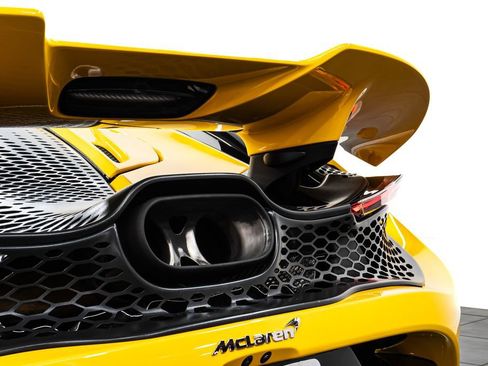 Used 2024 McLaren 750S Spider image 22