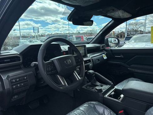 New 2026 Toyota Tacoma TRD Off-Road AWD/4WD image 17