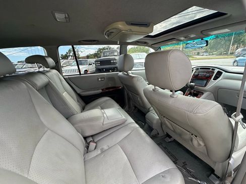 Used 2007 Toyota Highlander Limited image 9