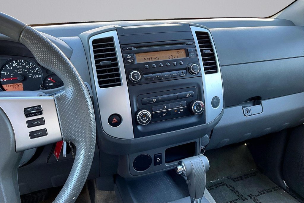 Used 2015 Nissan Frontier S RWD image 6
