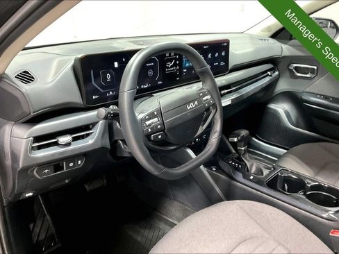 Used 2025 Kia K4 EX FWD image 16
