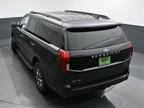 New 2025 Ford Expedition Active image 39