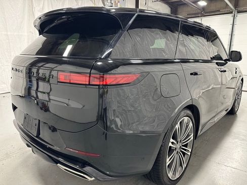 Used 2024 Land Rover Range Rover Sport Dynamic SE AWD/4WD image 7
