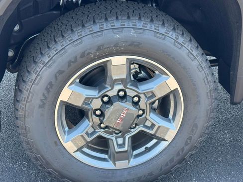 New 2026 GMC Sierra 2500 SLT w/ SLT Premium Package AWD/4WD image 14