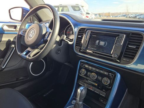 Used 2018 Volkswagen Beetle 2.0T SE image 6