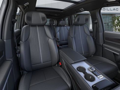 New 2026 Cadillac Vistiq Sport w/ LPO, Floor Liner Package AWD/4WD image 29