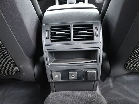 New 2025 Jaguar F-PACE R-Dynamic S image 18