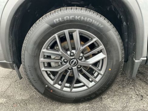 Certified 2023 Nissan Rogue S image 8