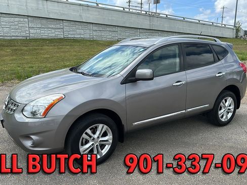 Used 2013 Nissan Rogue SV image 2