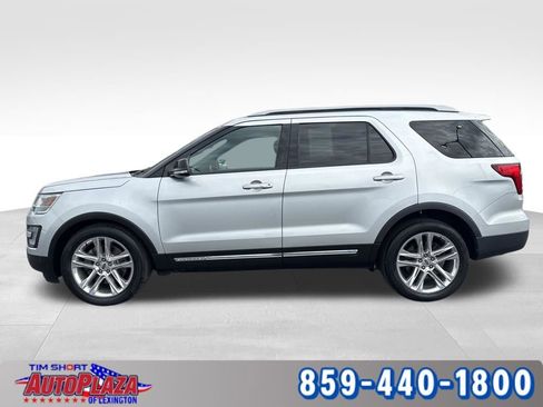Used 2017 Ford Explorer XLT w/ Equipment Group 202A FWD image 12