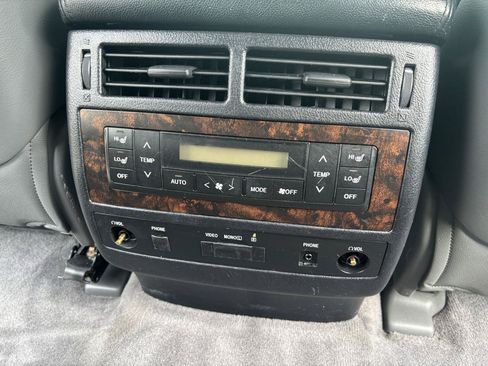 Used 2010 Toyota Land Cruiser AWD/4WD image 13