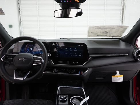 New 2026 Chevrolet Equinox LT w/ Midnight Edition FWD image 34