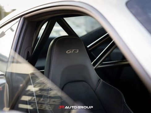 Used 2014 Porsche 911 GT3 image 18